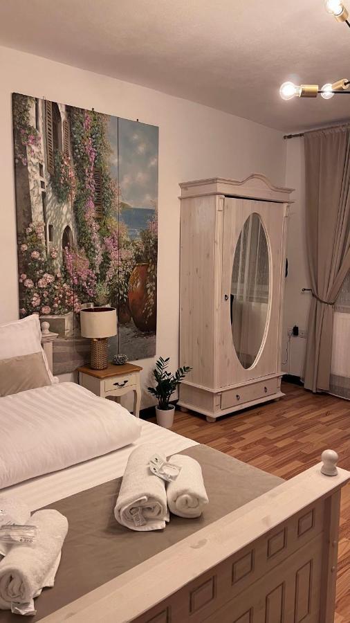 Charming Apartament ซีบิว ภายนอก รูปภาพ