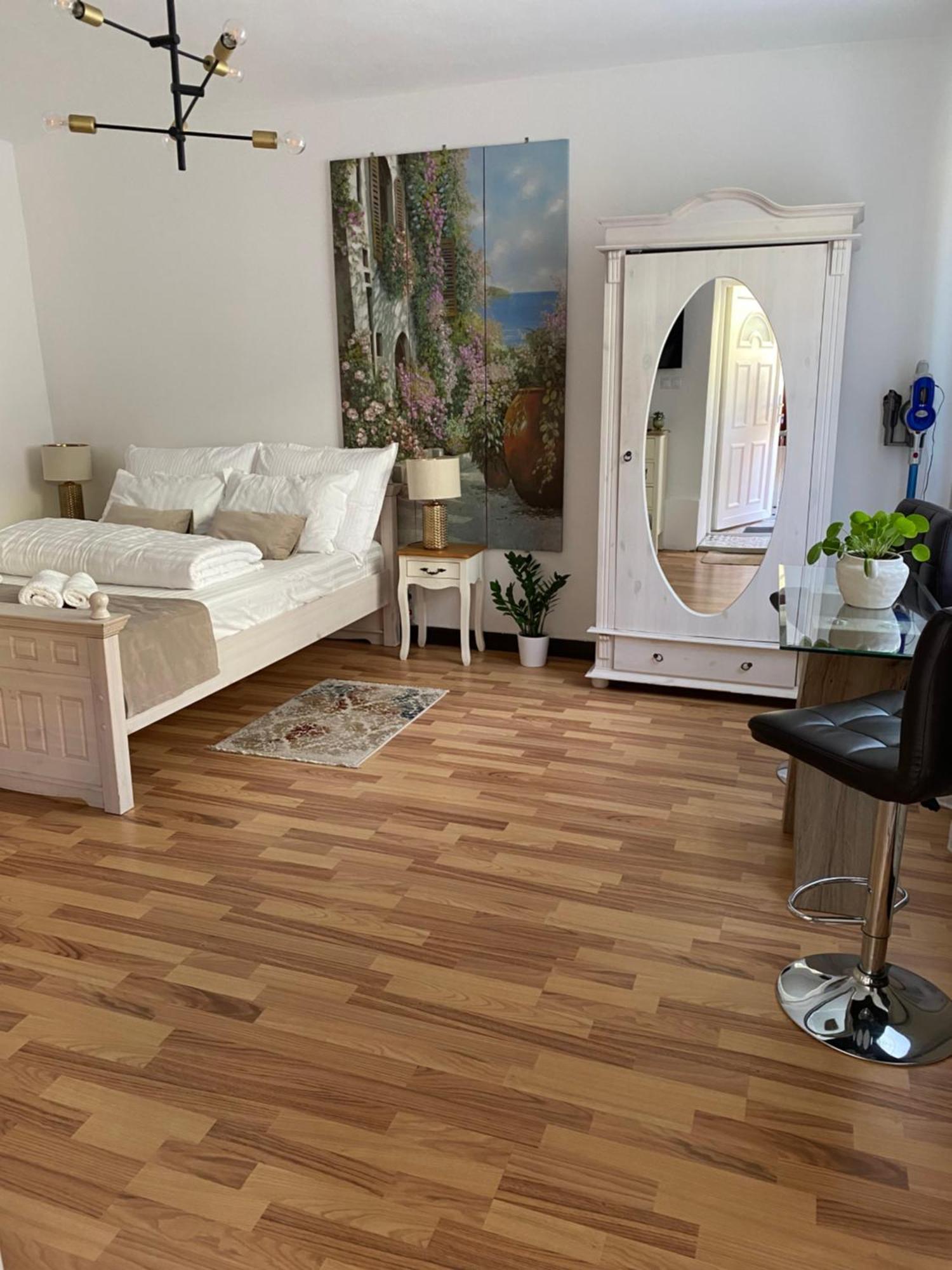 Charming Apartament ซีบิว ภายนอก รูปภาพ